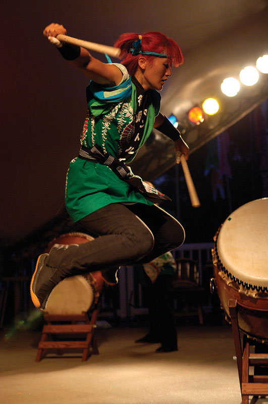 Taiko drummer(s)