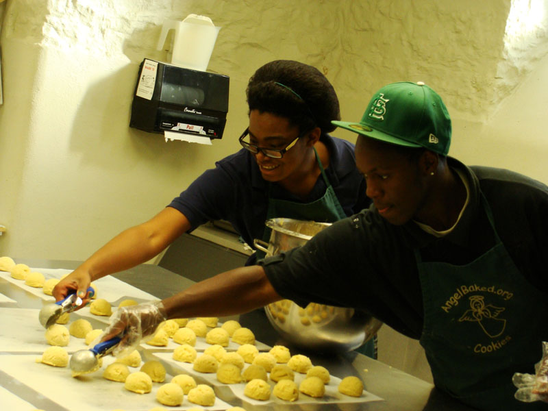 Local bakery provides opportunity for teenagers 