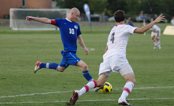 Exhibition tilts pay dividends for men’s soccer 