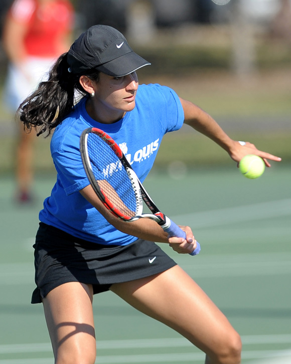 Tennis recruits Madison Cook and Natalia Yacaman will join freshman Maria Toro Moreno (above) on the roster. Billiken Media Relations