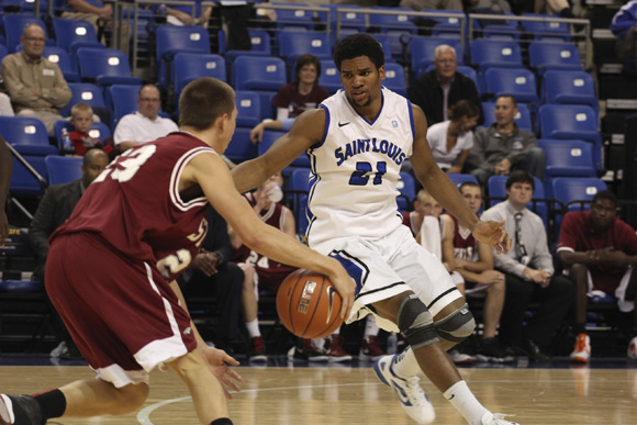 Dwayne Evans defending the ball handler in Saint Louis first exhibition game of the year 11/2/2012, Curtis Wang/The University News 