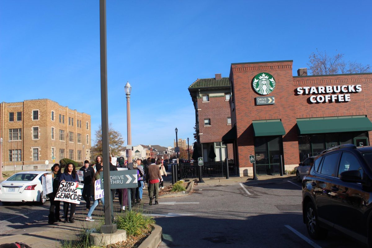 Local STL Starbucks workers on strike